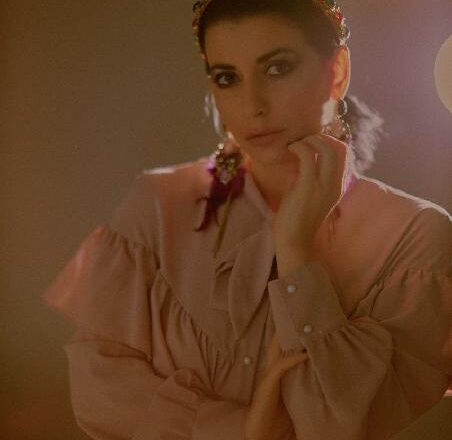 חינוך מיני: סקירה כללית של התיאוריות, היתרונות והאתגרים שלו